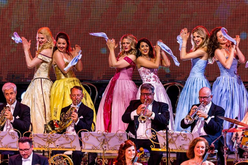 Andre-in-DublinCredit-Andre-Rieu-Productions-Piece-of-Magic-Entertainment-4Low-res