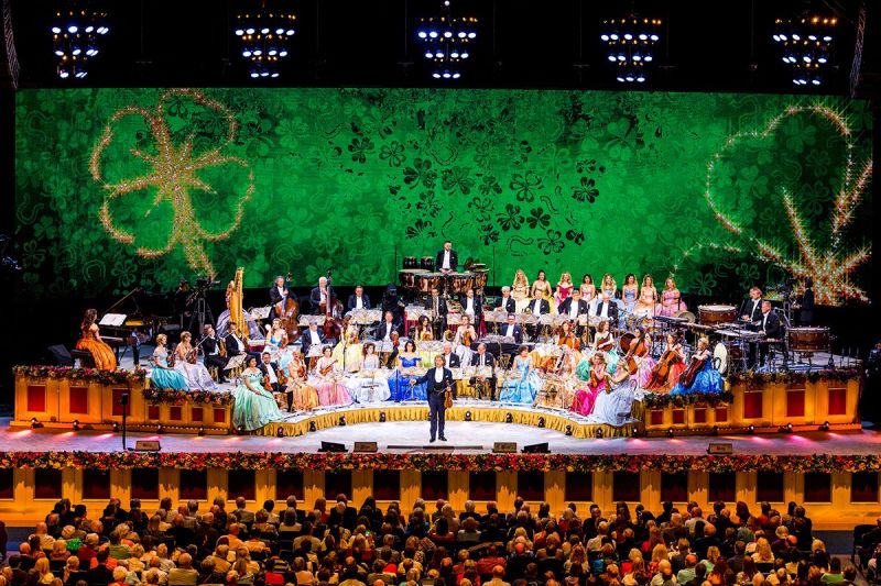 Andre-in-DublinCredit-Andre-Rieu-Productions-Piece-of-Magic-Entertainment-8Low-res